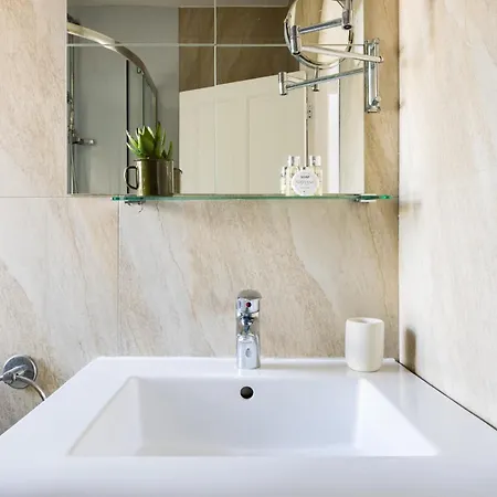The Tower Bridge Collection Apartment *
