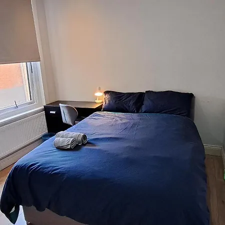 Homestay Comfy Fenia London