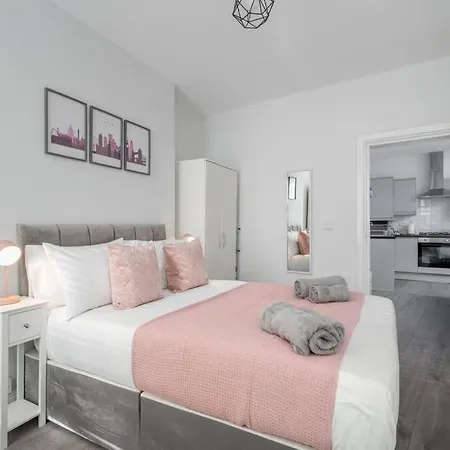 Spacious 2bed Brick Lane Flat - 2nd Floor Apartment *
