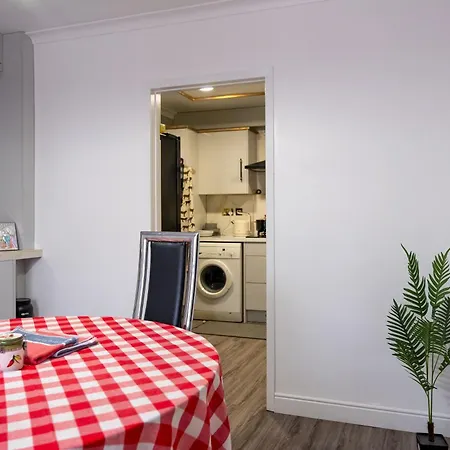 Spacious Double Bedroom In Shooters Hill Londýn