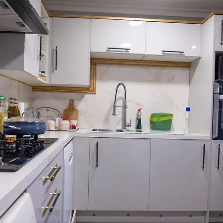 Ubytování v soukromí Spacious Double Bedroom In Shooters Hill