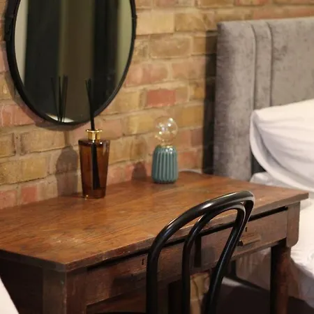 Luxury Warehouse Conversion - Shoreditch *