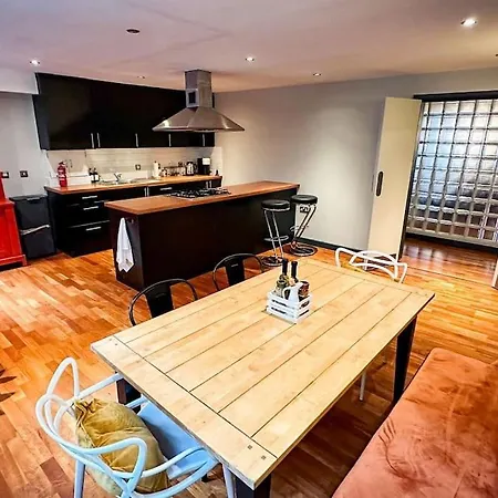 Luxury Warehouse Conversion - Shoreditch