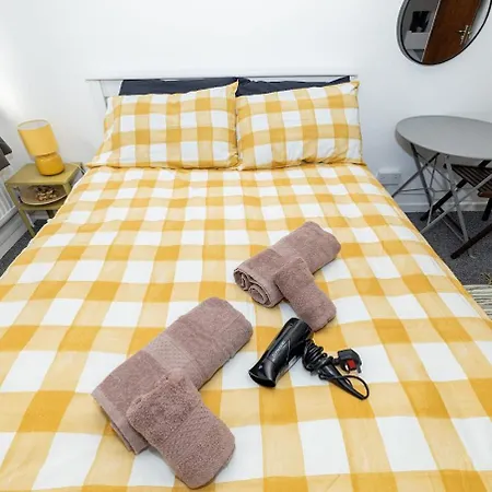 Close To Canary Wharf London