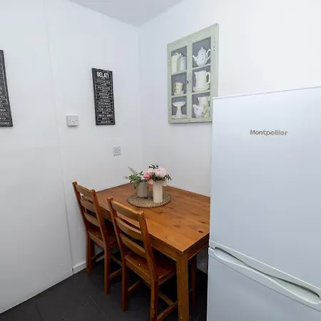 Homestay Close To Canary Wharf *