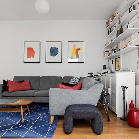 Apartment Luxury Modern Flat Near Excel, 02 & Canary Wharf London