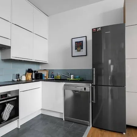 Luxury Modern Flat Near Excel, 02 & Canary Wharf