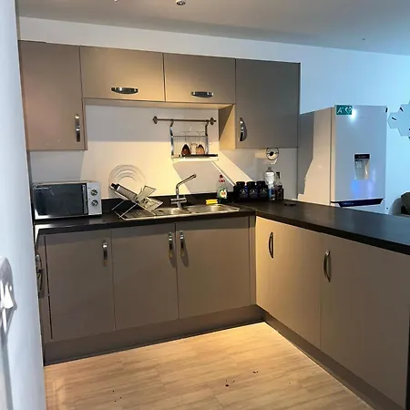 Chattel Apartment *