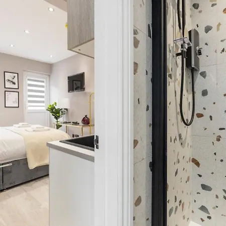 The Relaxation Station: Fun And Comfort Collide Apartment