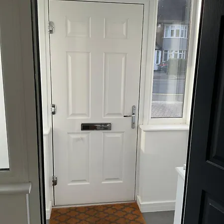 Beautiful Share 7 Of Double Bedroom House With Private Bathroom And Toilets Holiday home Bexleyheath