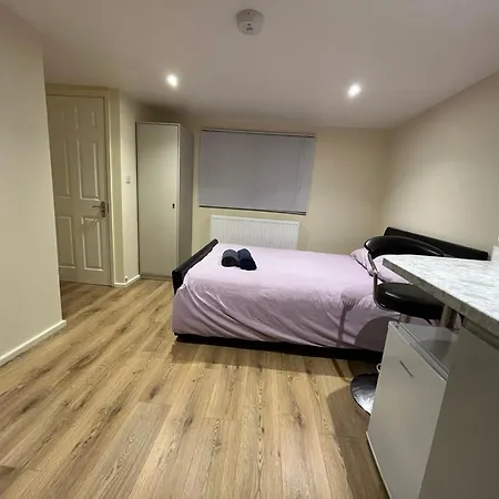 L-houses Dagenham