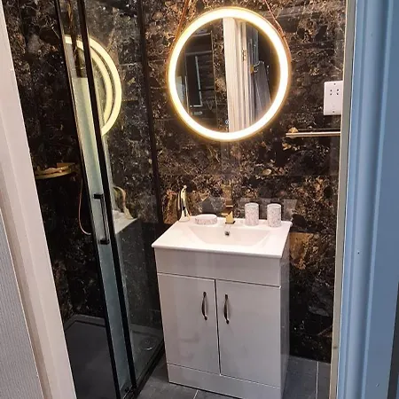 Apartment Luxury & Comfy City Break Studio