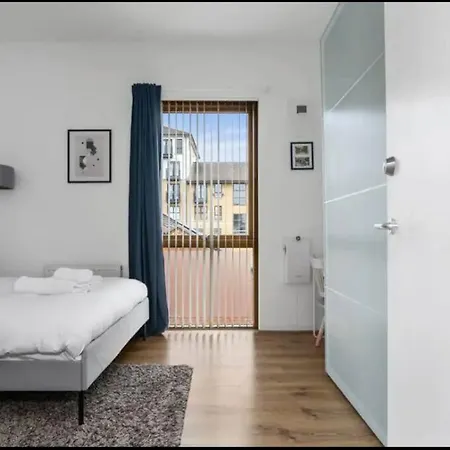 Luxury Modern Flat Near Excel, 02 & Canary Wharf