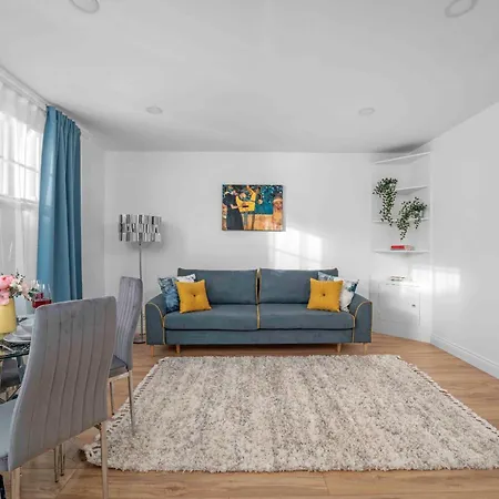 Brick Lane, - Lovely One Bedroom Apartment London