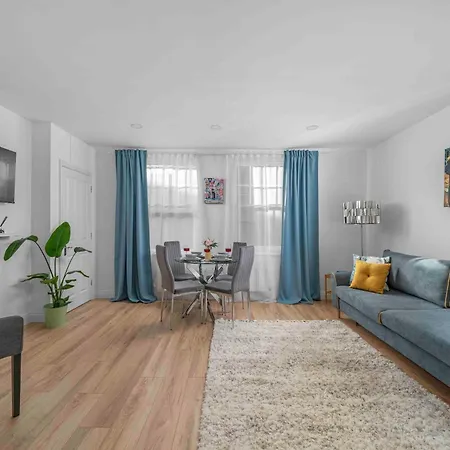 Brick Lane, - Lovely One Bedroom * London