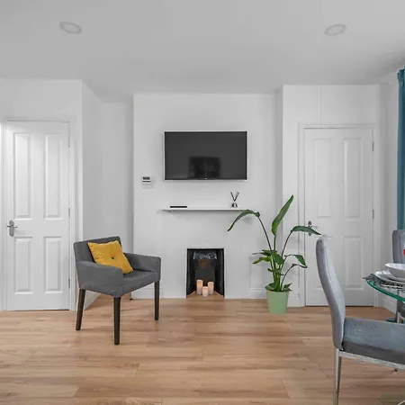 Brick Lane, - Lovely One Bedroom London