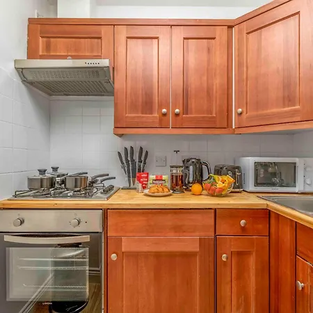 Brick Lane, - Lovely One Bedroom