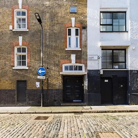 The Tonic 1 Bed With Patio In Shoreditch London
