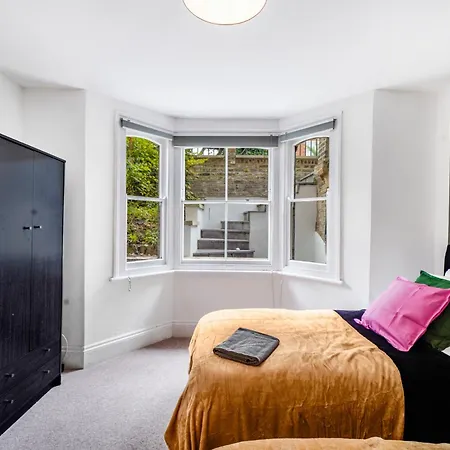 Classy Abode In Hackney - Garden - Sleeps 6