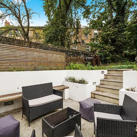 Classy Abode In Hackney - Garden - Sleeps 6 *