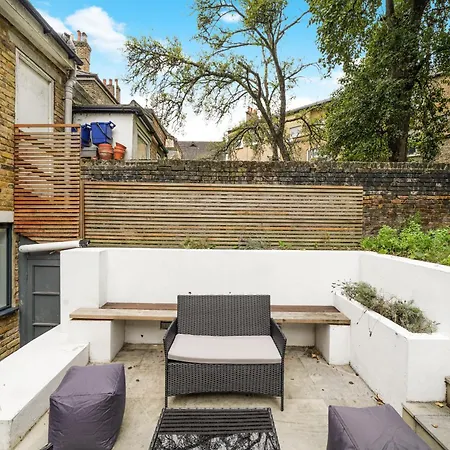 Apartment Classy Abode In Hackney - Garden - Sleeps 6 *