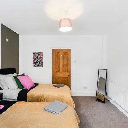 Classy Abode In Hackney - Garden - Sleeps 6