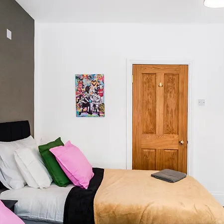 Apartment Classy Abode In Hackney - Garden - Sleeps 6 *