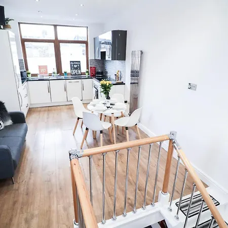 Stunning Split Level London