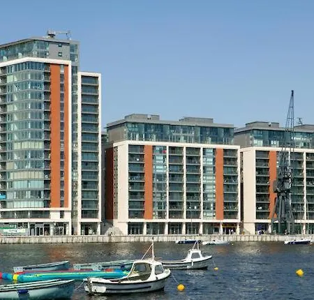 Excel Stunning Duplex Penthouse * London