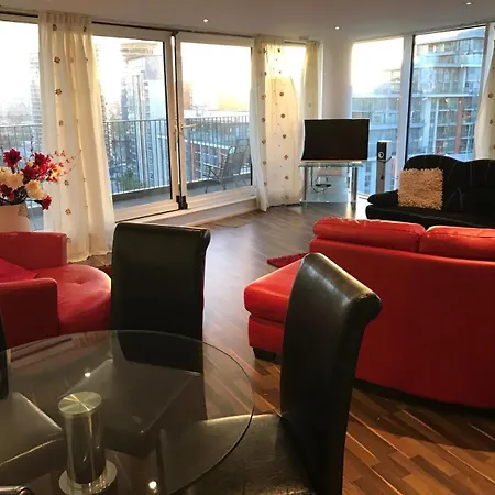 Excel Stunning Duplex Penthouse * London