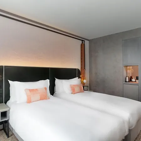 Hart Shoreditch London, Curio Collection By Hilton 4* London