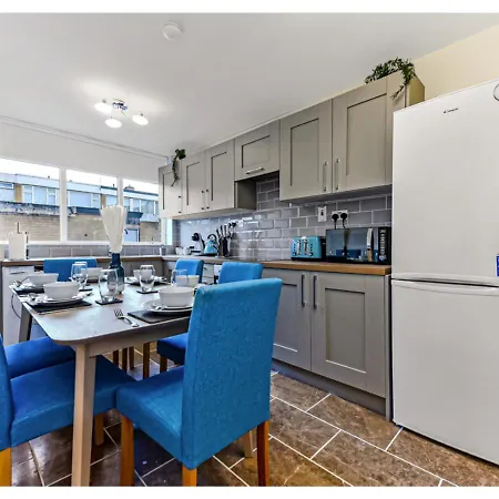 Apartment Stunning Family - Sleeps 11