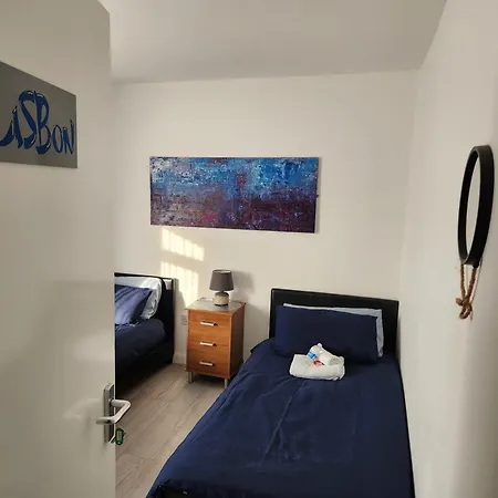 Luxury 5-Room House - Your Perfect Getaway Awaits Homestay *