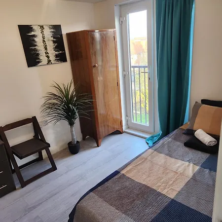Luxury 5-Room House - Your Perfect Getaway Awaits Homestay Goodmayes