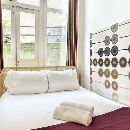 Vip Serviced Excellent Location Great Price *