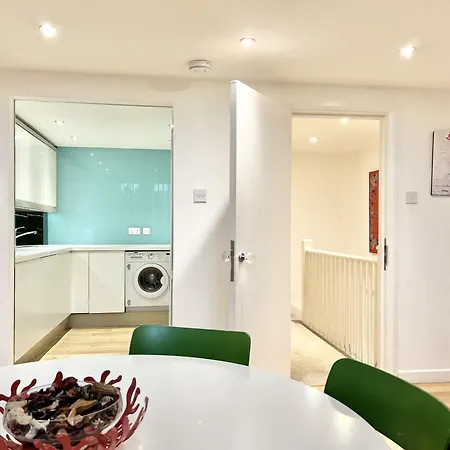 Apartment Vip Serviced Excellent Location Great Price