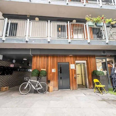 Cosy And Spacious Flat Near Bridge *