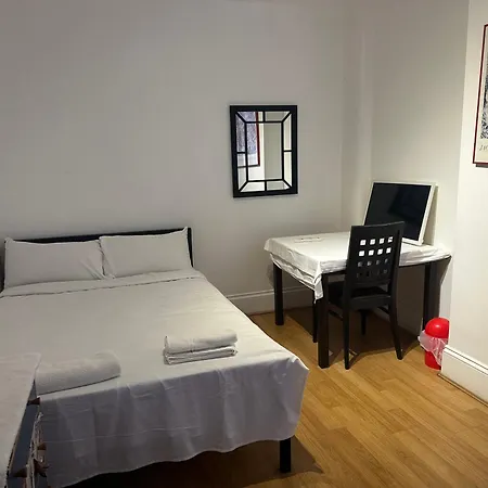 Brick Lane Hotel 2*