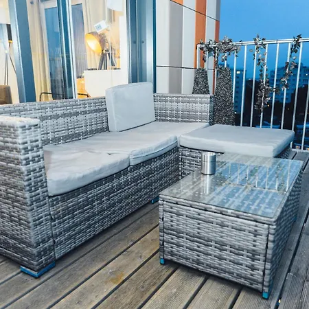 Unique Sky View -2 Bed Apartment