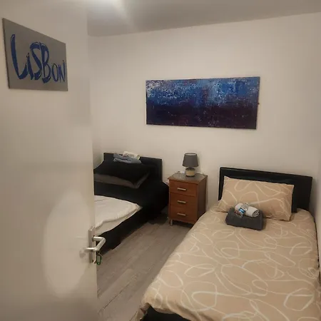 Luxury 5-Room House - Your Perfect Getaway Awaits Homestay *
