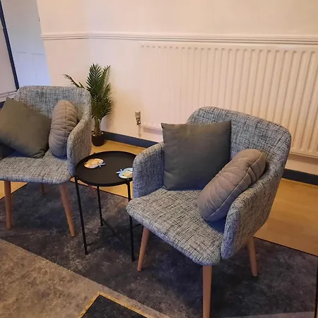 47r Place * Dagenham