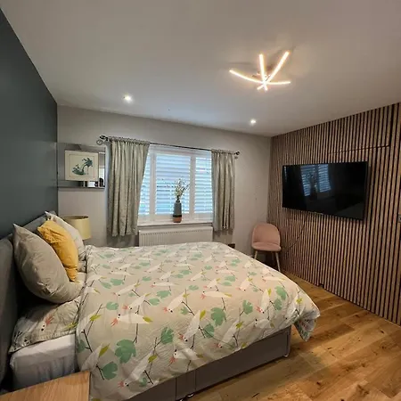 En-suite Double - Private Entrance & Free Parking Apartment West Drayton (Middlesex)