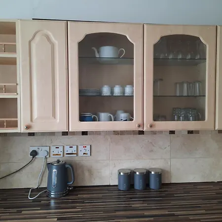 47r Place * Dagenham