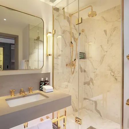 Hart Shoreditch London, Curio Collection By Hilton London