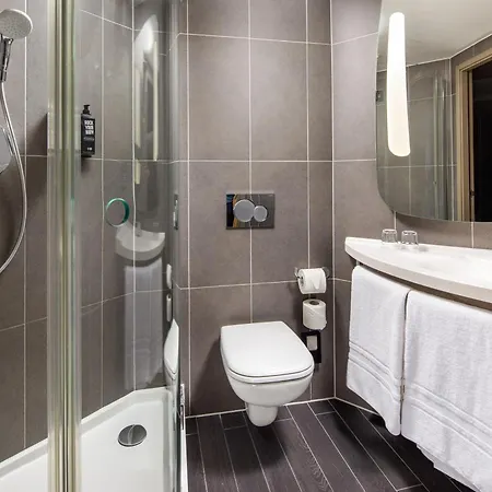 Ibis Canning Town Hotel London