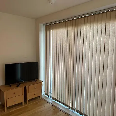 New Build 2 Bedroom With 2 Bath In * London