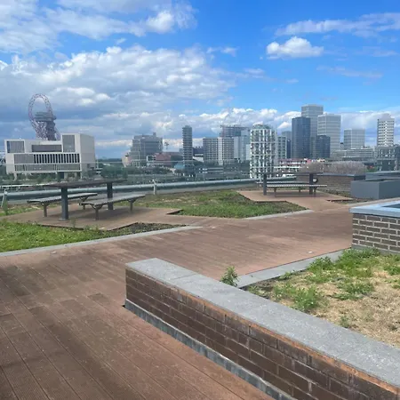 Two Double Bedroom Duplex Flat Apartment London