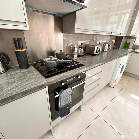 Double And Single In Bromley By Bow Guest house