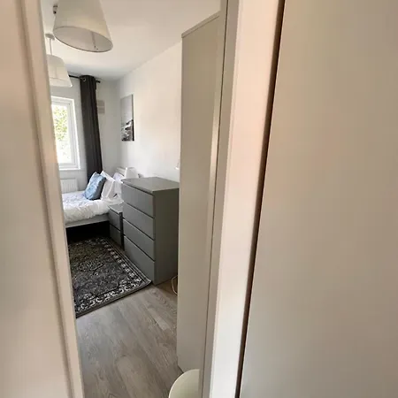 Guest house Double And Single In Bromley By Bow *