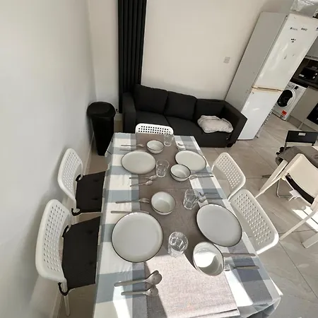Double And Single In Bromley By Bow Guest house London